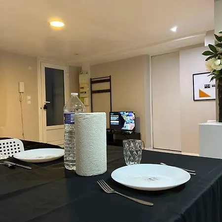 Cosy Studio - 10 Min Away From Cdg Aeroport - 30 Min Away From Paris - Parc Asterix - Olympic Games 2024 Le Thillay Buitenkant foto